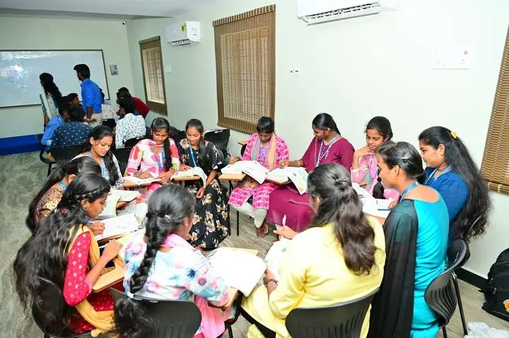 Image gallery marquee