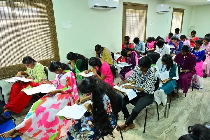 Image gallery marquee